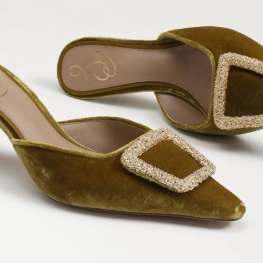 Sam Edelman Brit kitten heel mule in chartreuse green. Size 8.5